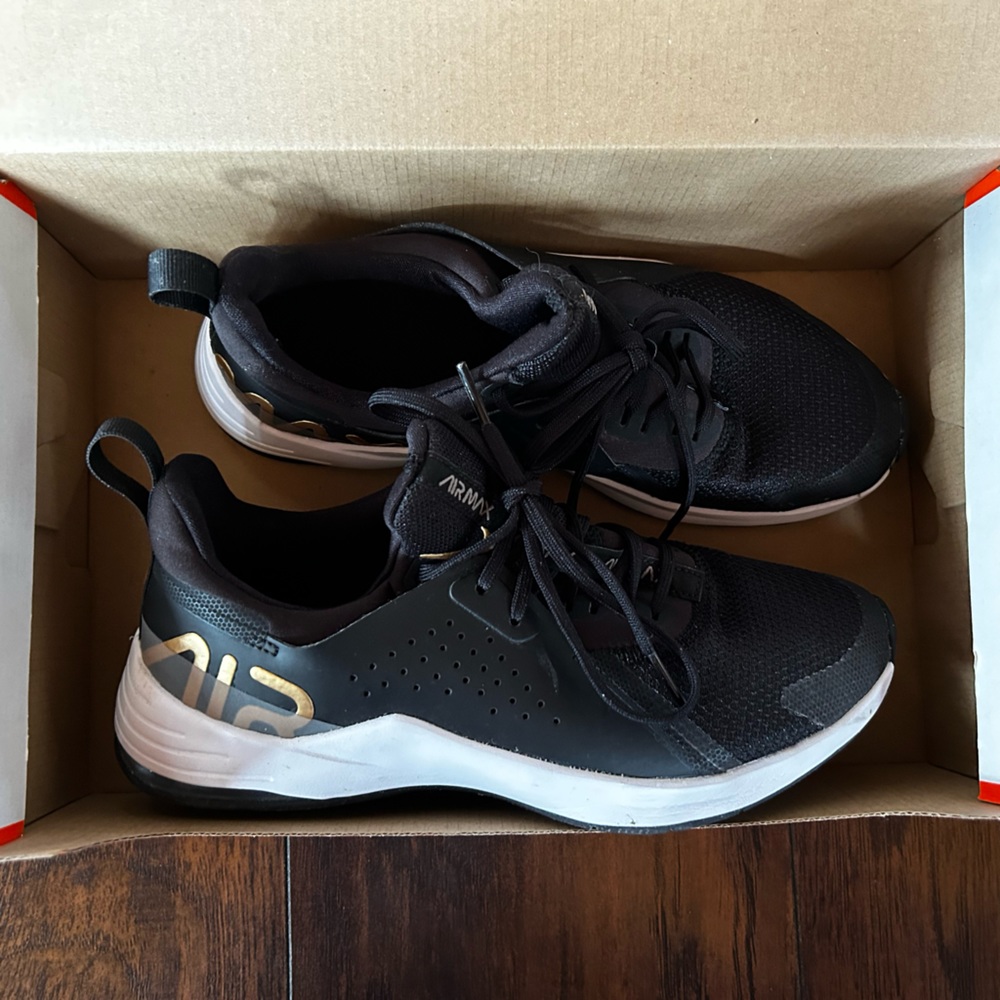 Woman’s Nike Air Max Bella TR 3